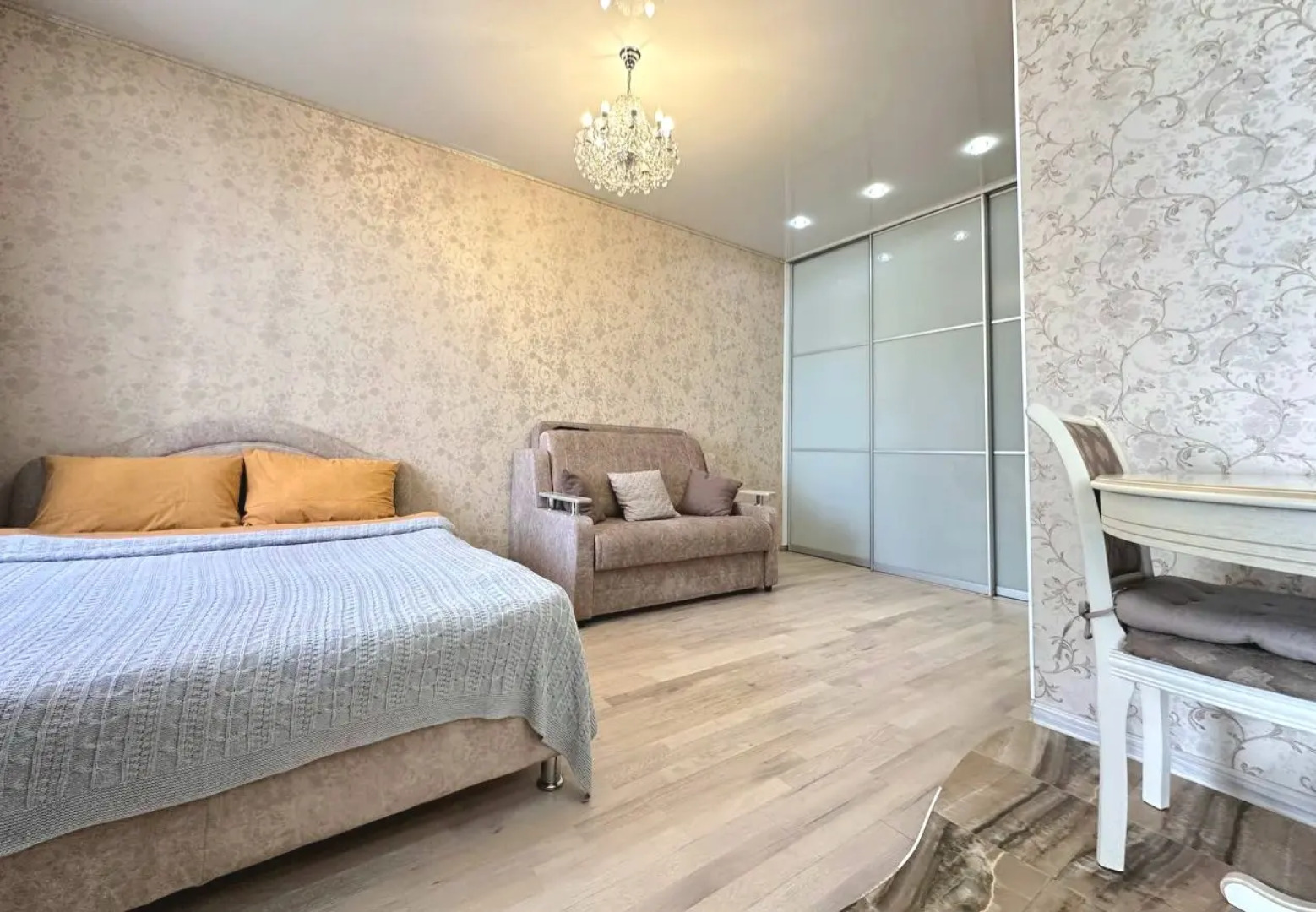 Квартира студия на Притомском Рядом с Ледовым Дворцом