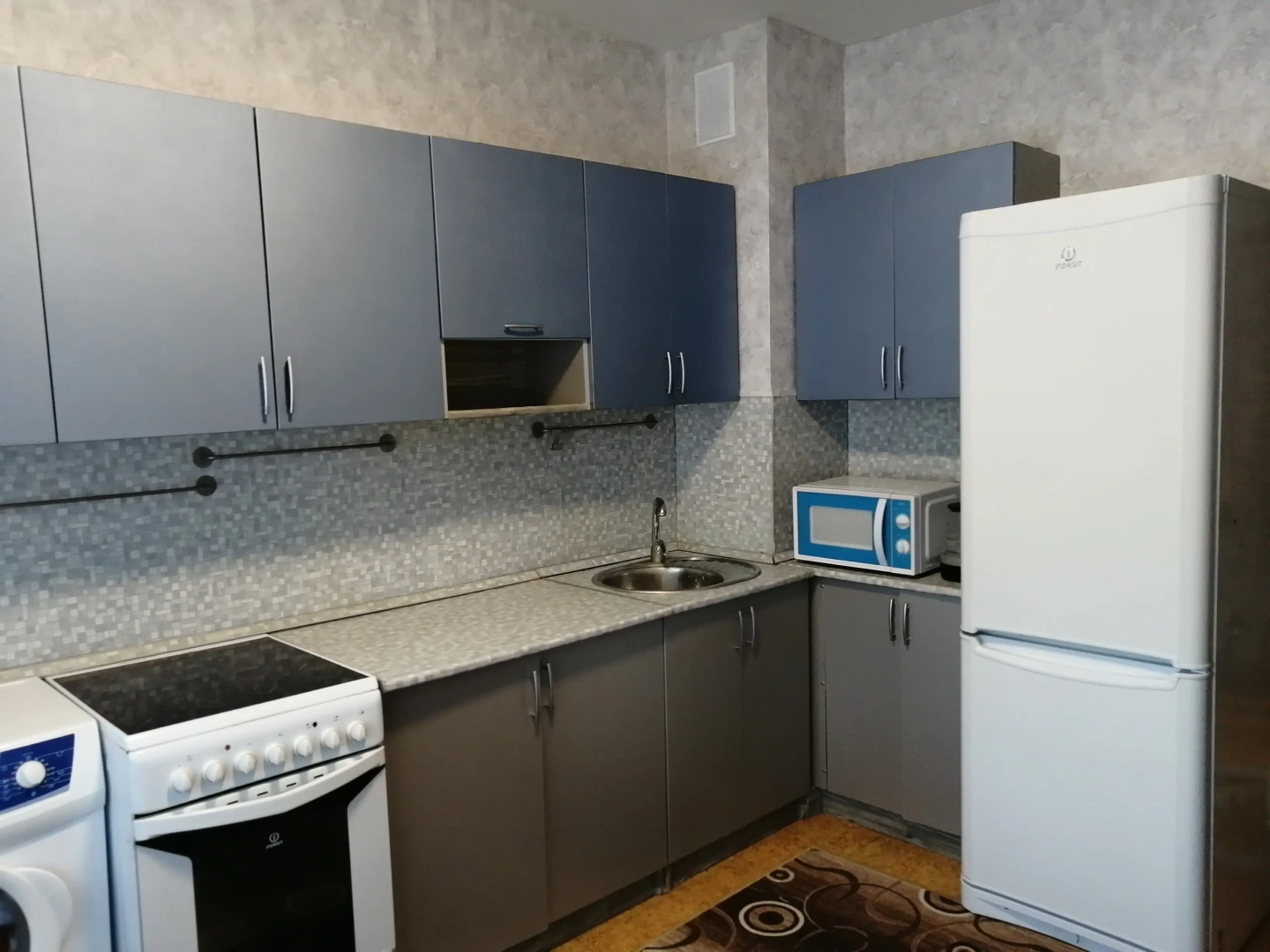 Апартаменты Трешка на Строителей 35