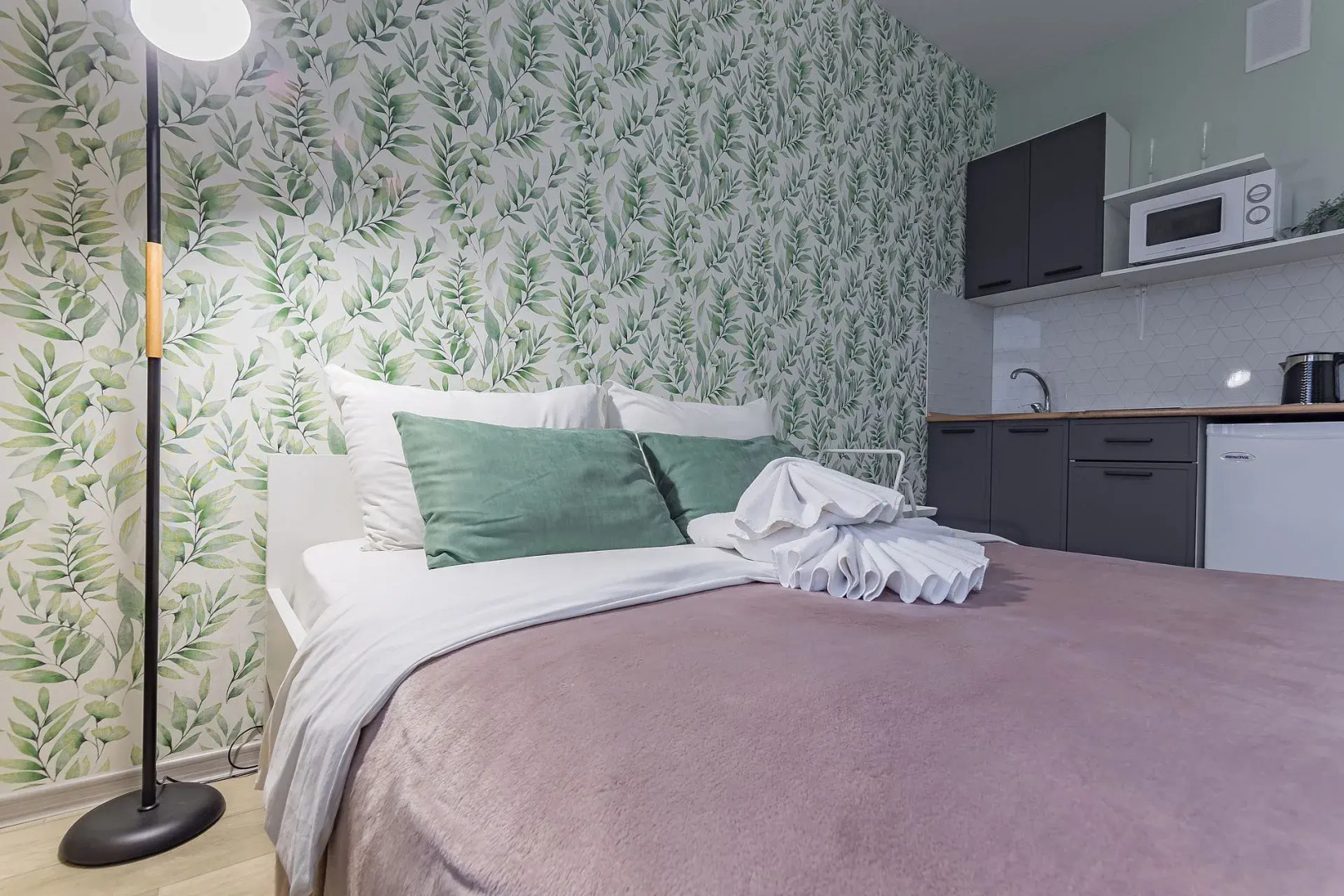 Квартира студия на Бурнаковской 97