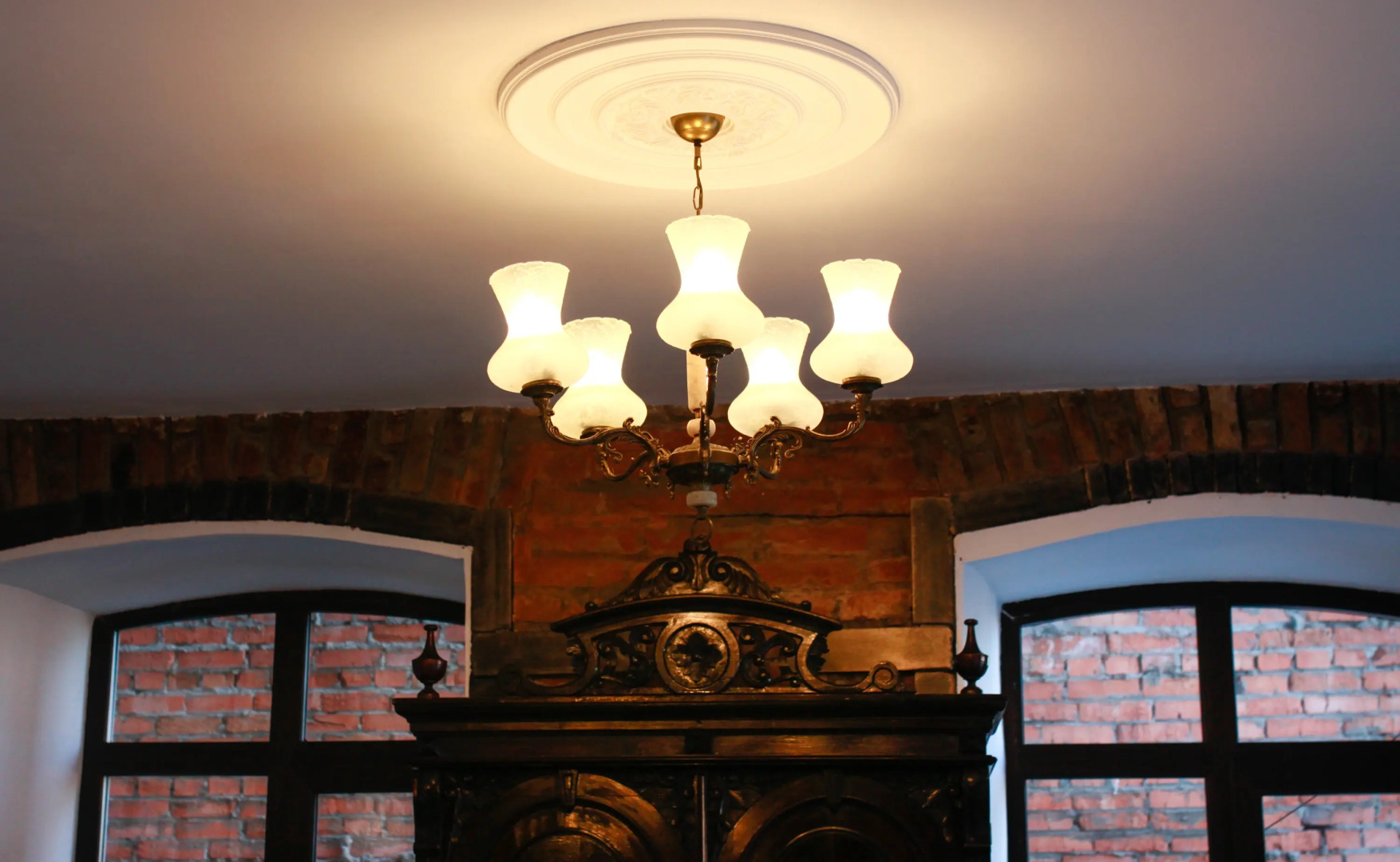 Отель Brick Walls Hotel