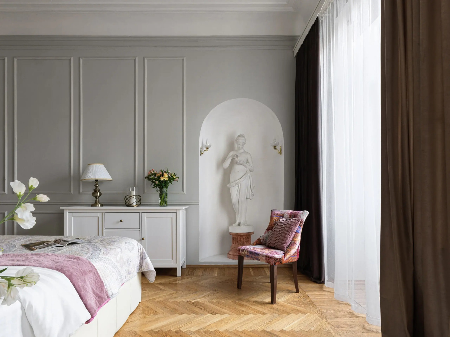 Апартаменты Minin Apartments с видом на Казанский собор 120 кв.м.