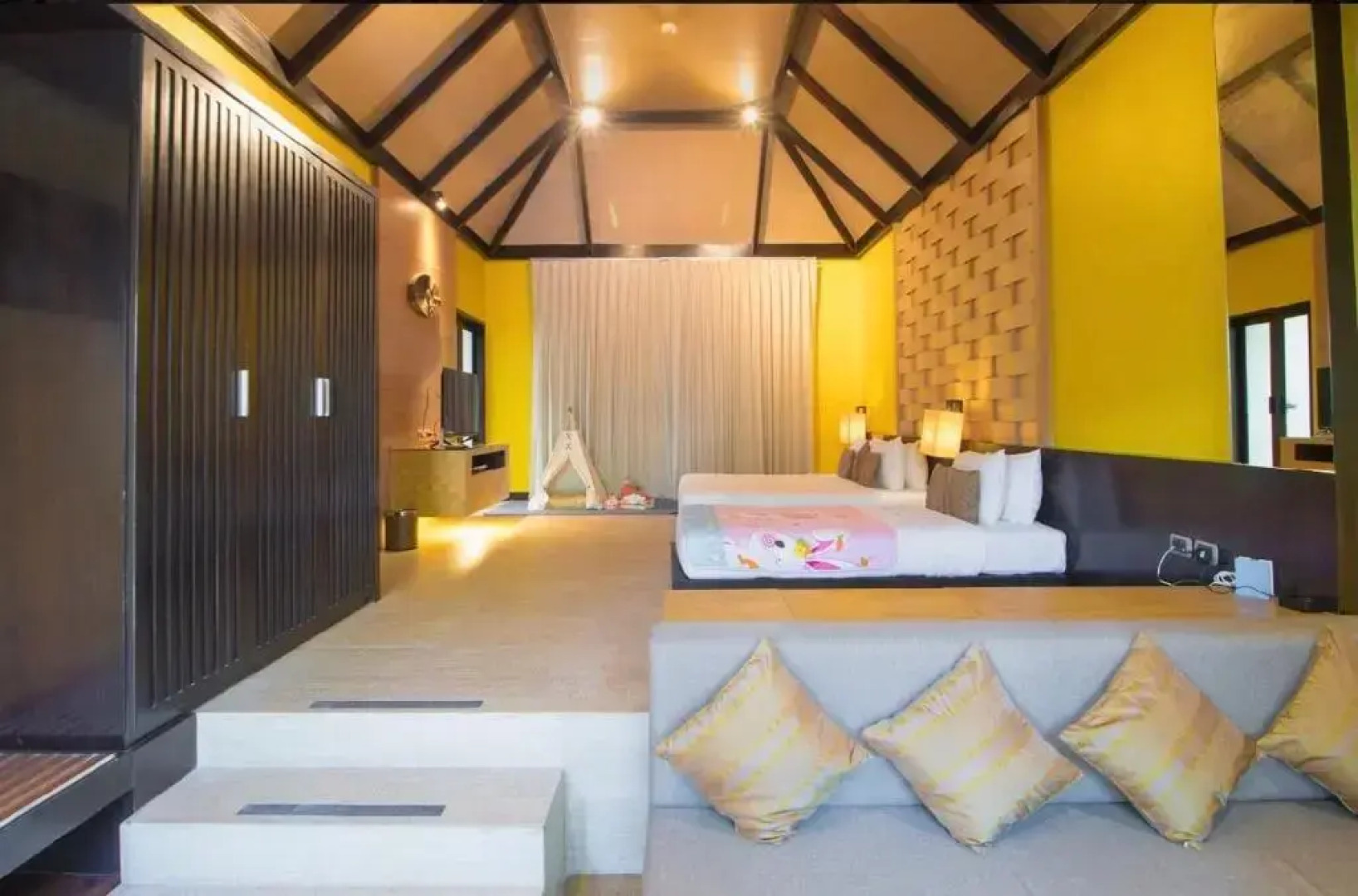 Отель The Zign Premium Villa