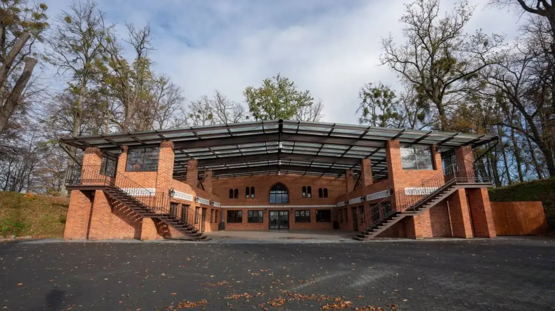 Отель Замок Романовски