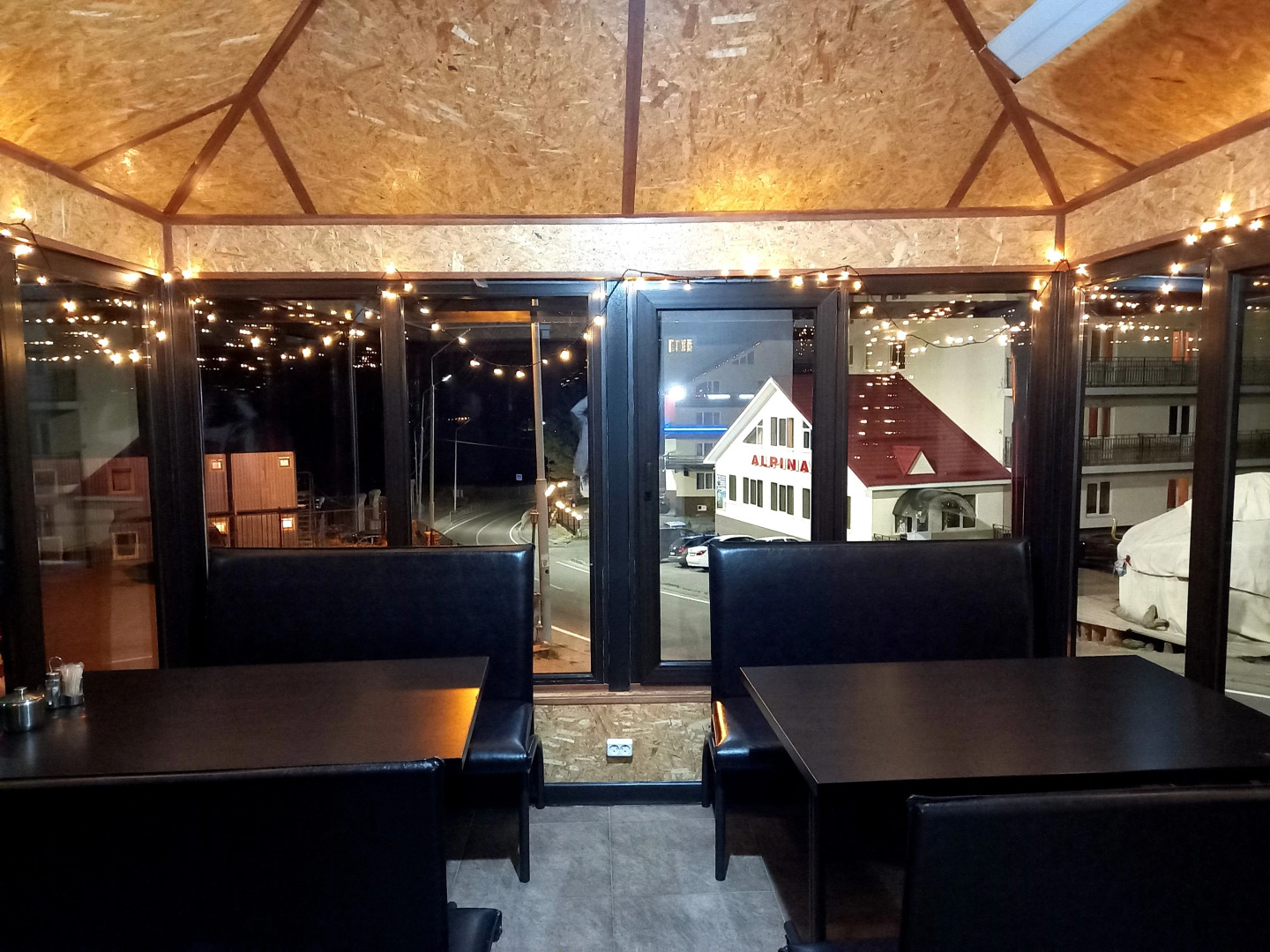 Отель Вираж