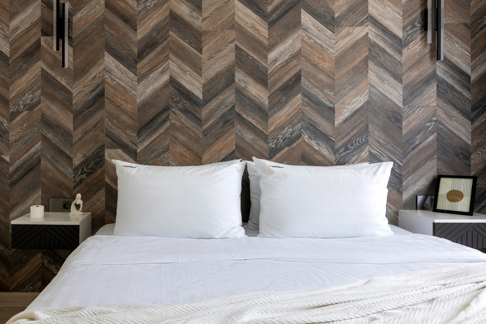 Апартаменты RED APARTMENTS Арт Лайт Сити апартамент Коэльо