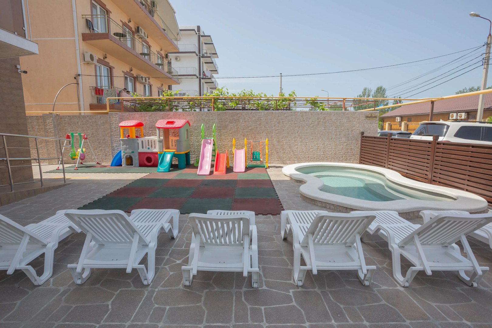 Отель Despina Family Hotel