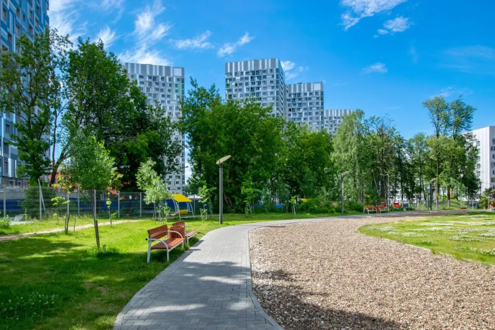 Апартаменты Cosmos Apart на Революции 48А (1)