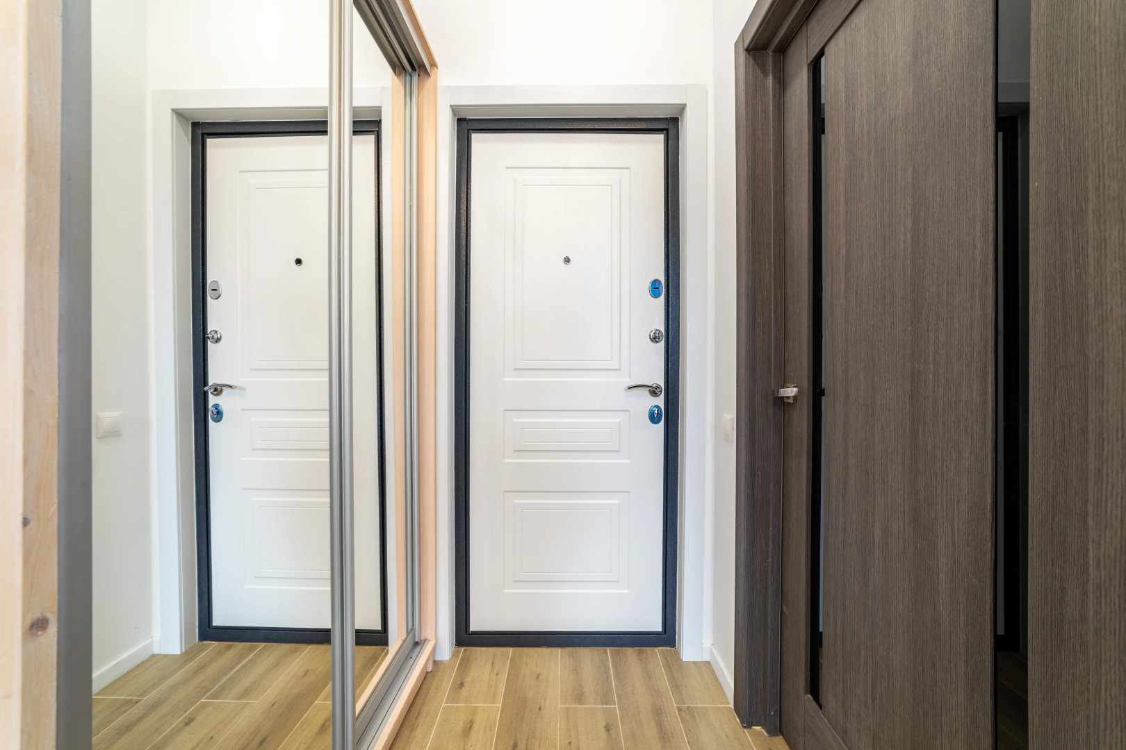 Апартаменты Просторная студия с балконом и видом на горы