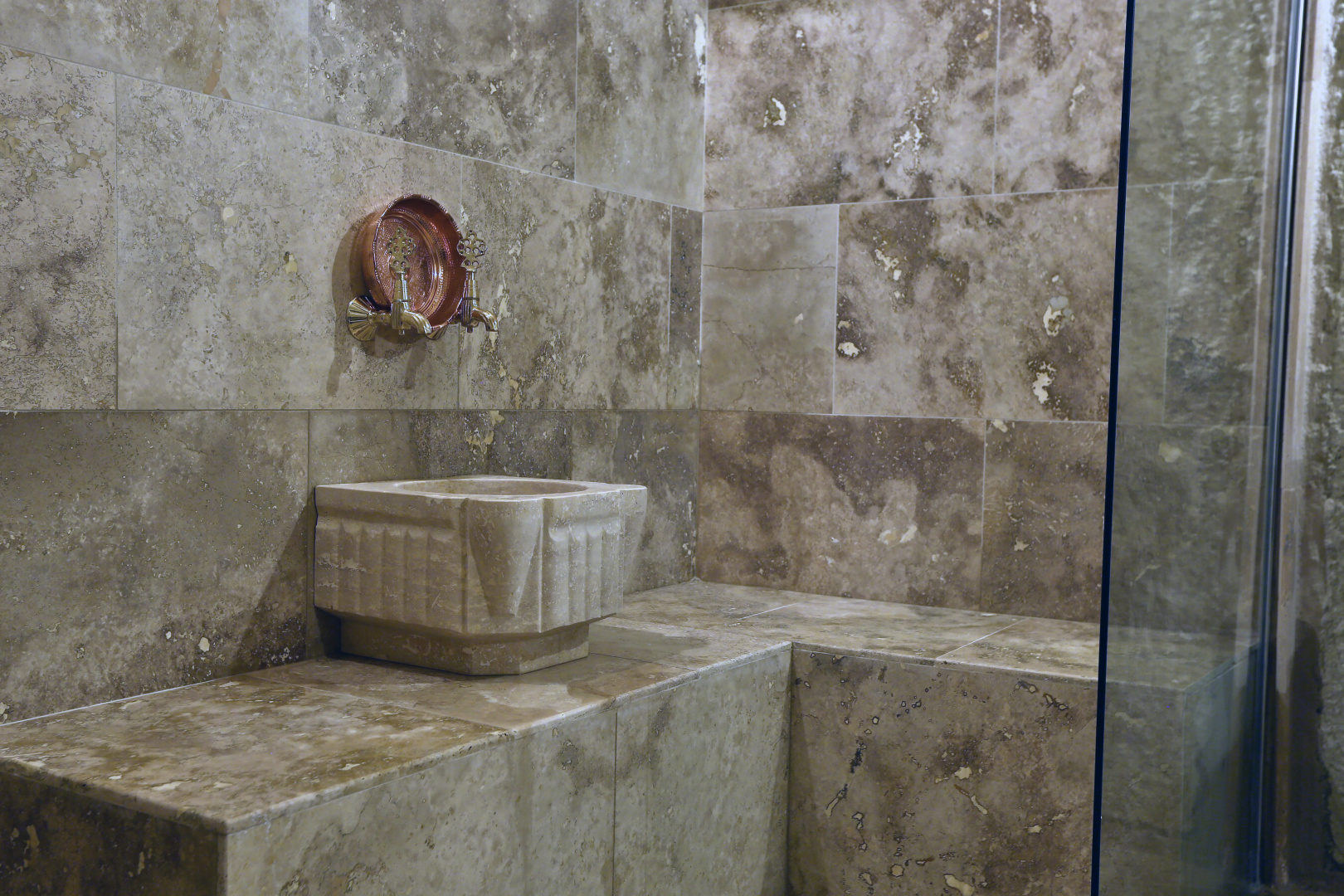 Nox Cave Hotel