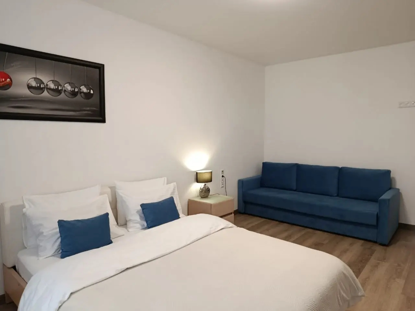 Квартира AlexHome РП Свердловский Строителей 9
