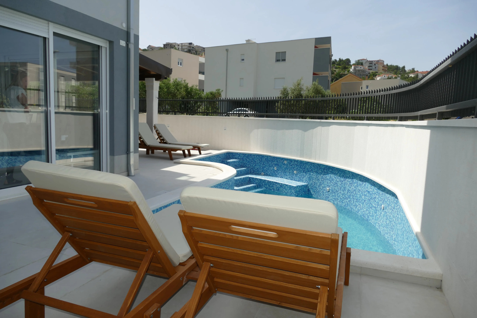 Вилла Urban Villa With Pool