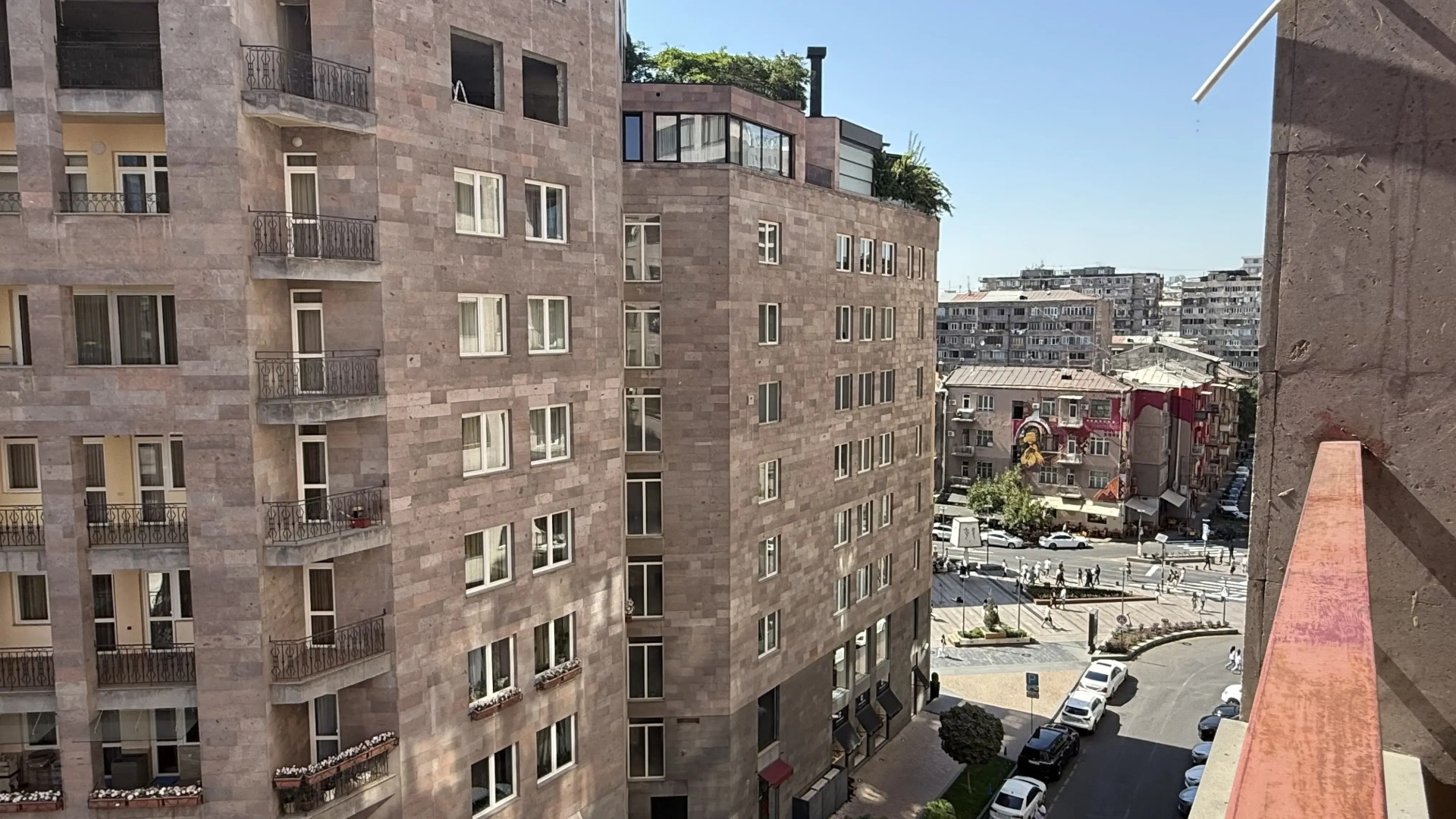 Апартаменты с 2 Спальнями и с Балконом в Центре Города от Sweet Home