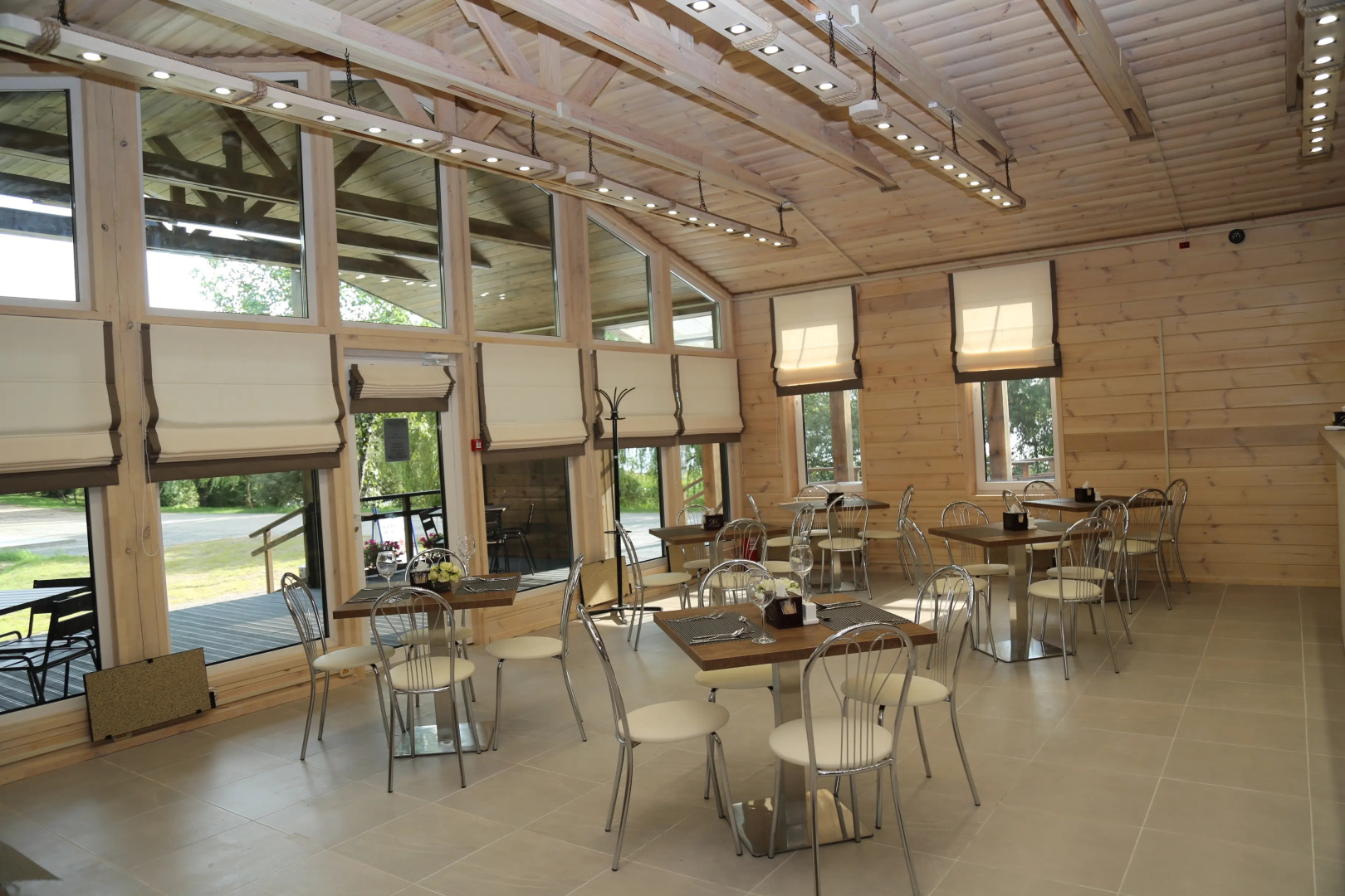 Парк-отель На том берегу