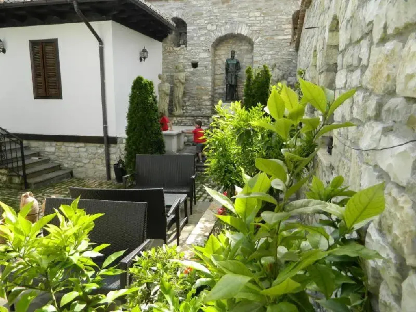 Отель Mangalemi