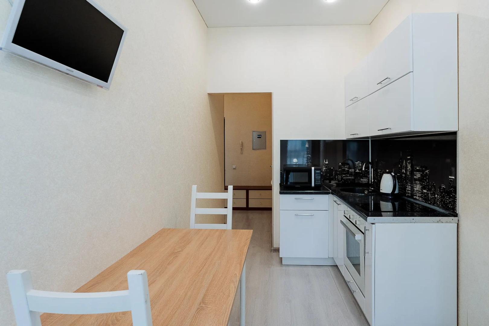 Апартаменты с отдельной кухней в ЖК Эрмитаж (Горсовет, Планета)