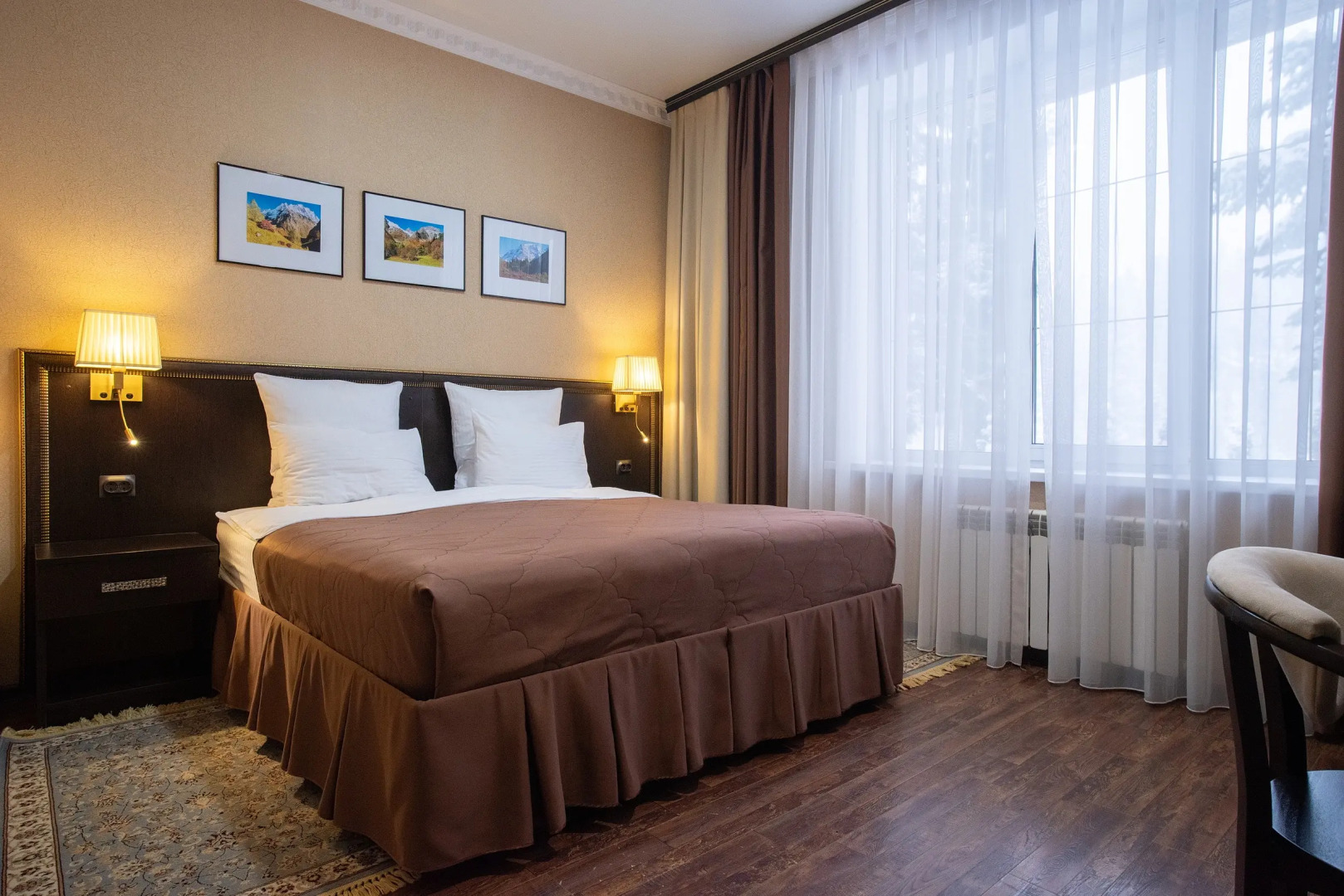 Отель Таурух