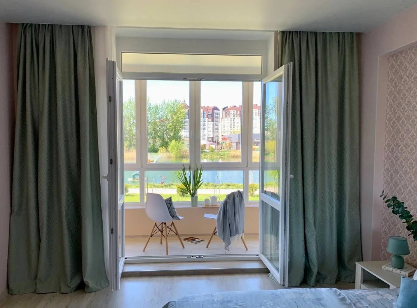 Апартаменты Морской бриз 2-х комнатные апартаменты возле балтийского моря