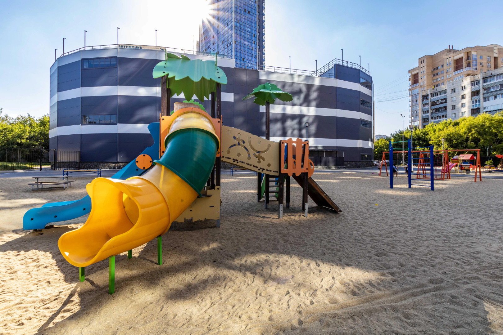 Однокомнатные апартаменты Stepanenkov с видом на город на Белинского 177а/3