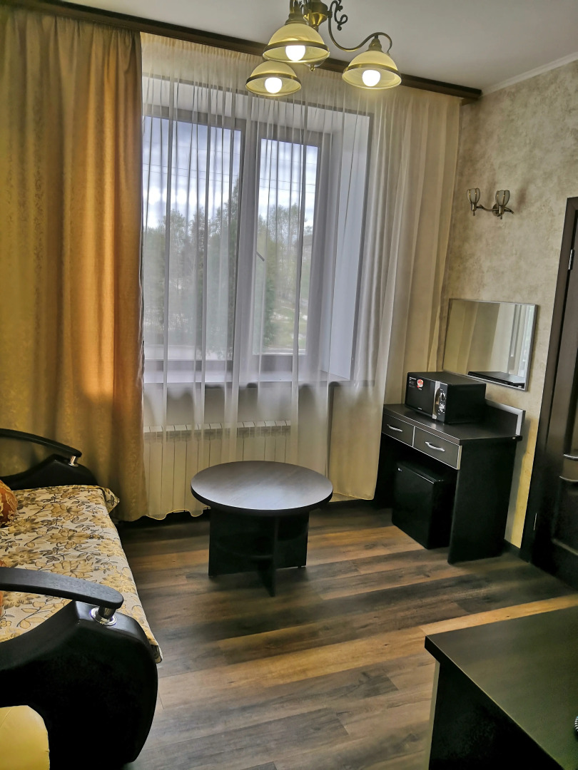 Отель Лесная