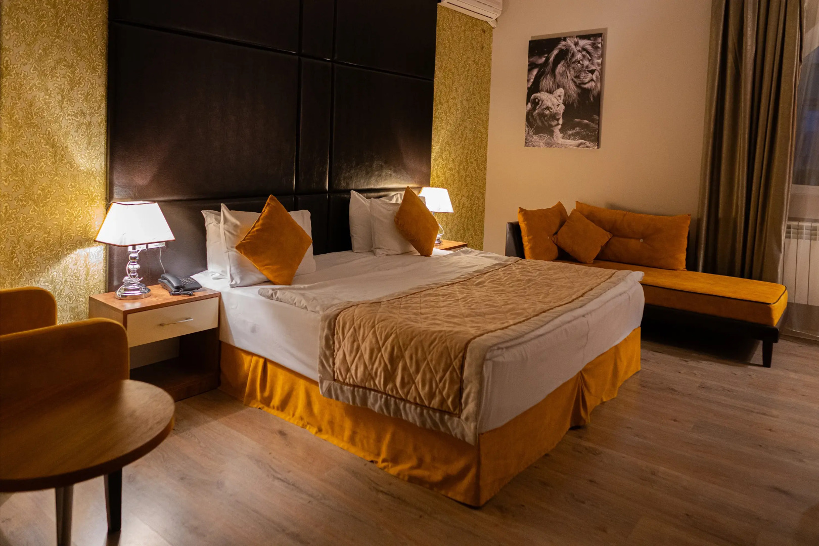 Отель Square Boutique