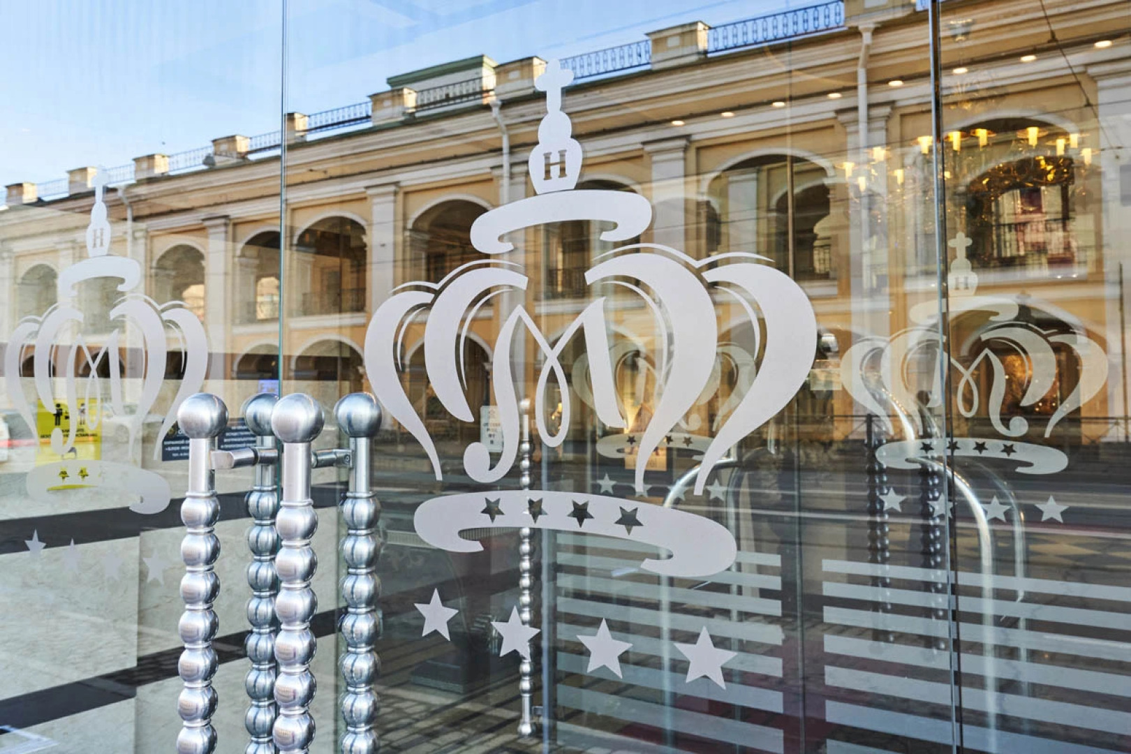 Маджестик Бутик Отель Делюкс