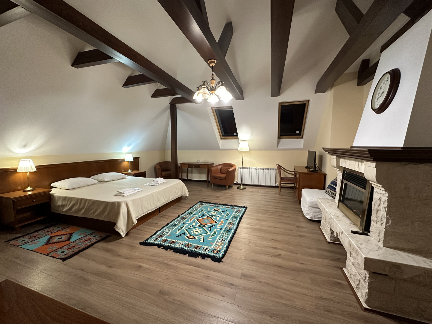 Времена года Чегет