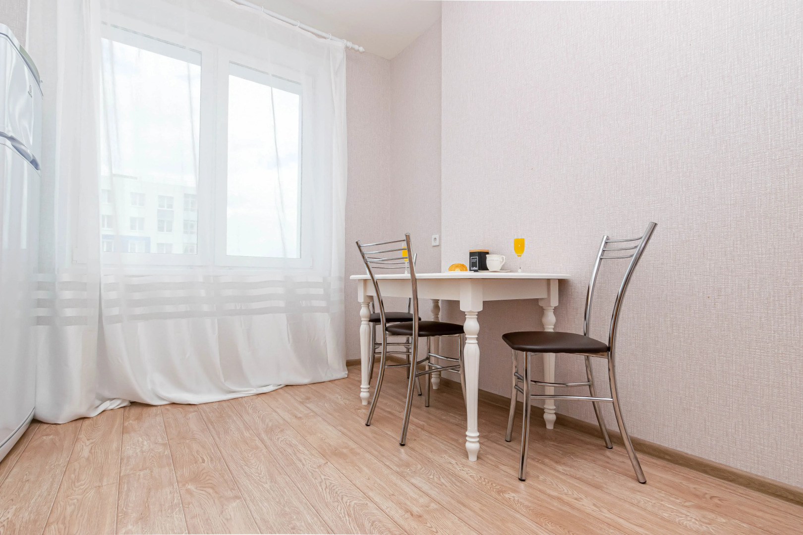 Квартира Двухкомнатная у Комсомольской площади