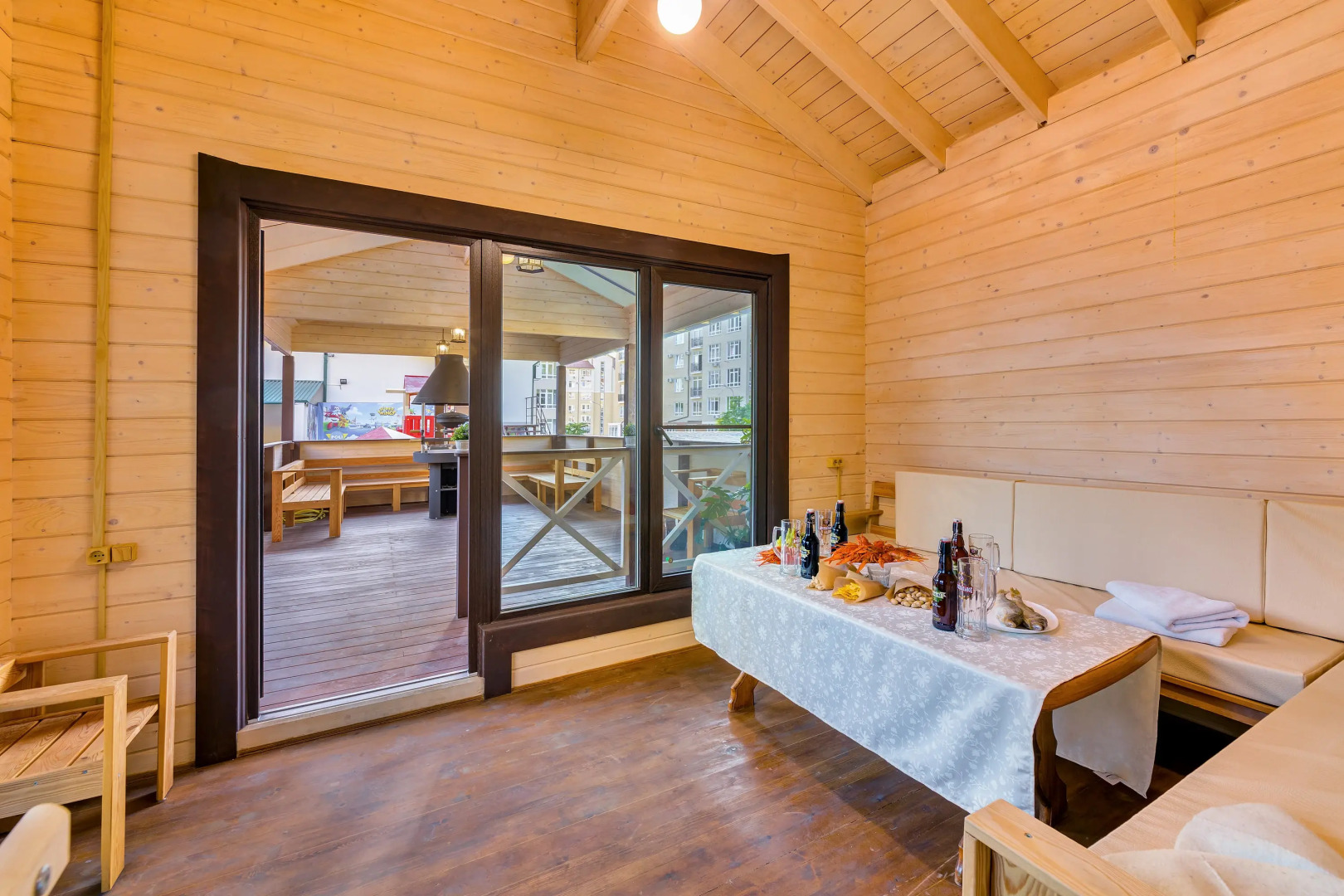 Отель Атлас