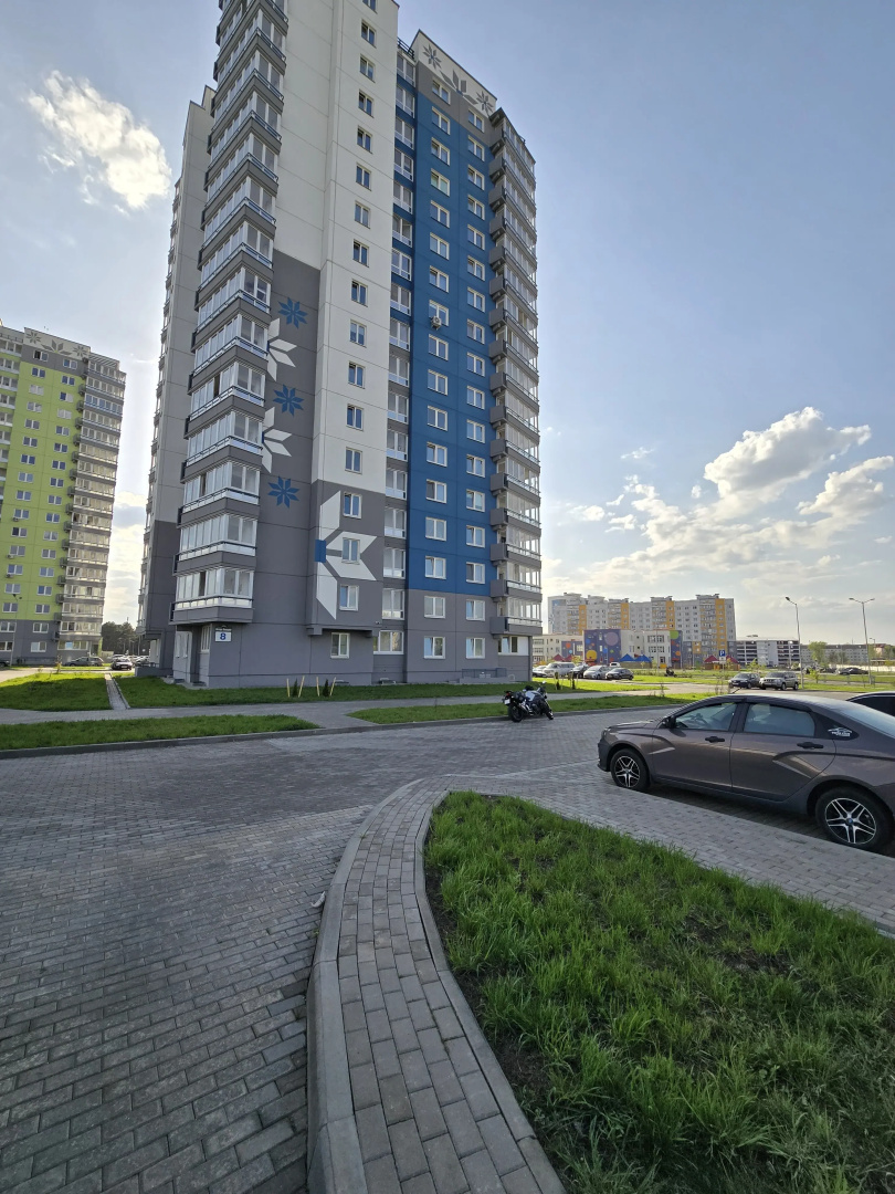 Квартира Отличная новостройка у метро Автозаводская