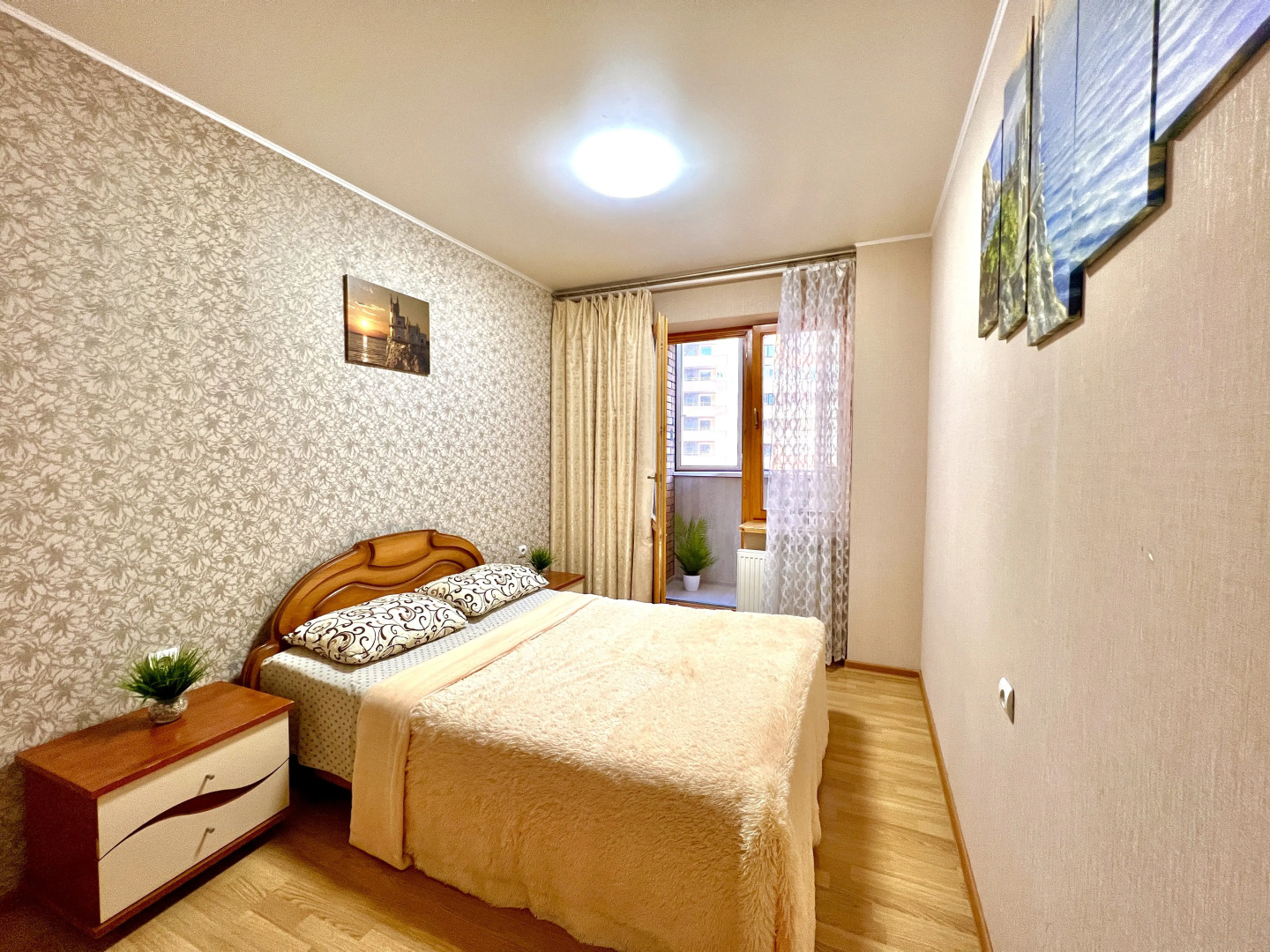 Апартаменты двухкомнатные на 13 этаже в ЖК Современник рядом с МТЛ-Арена