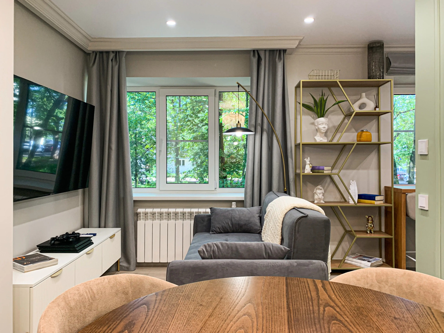 Квартира на набережной в центре Великого Новгорода