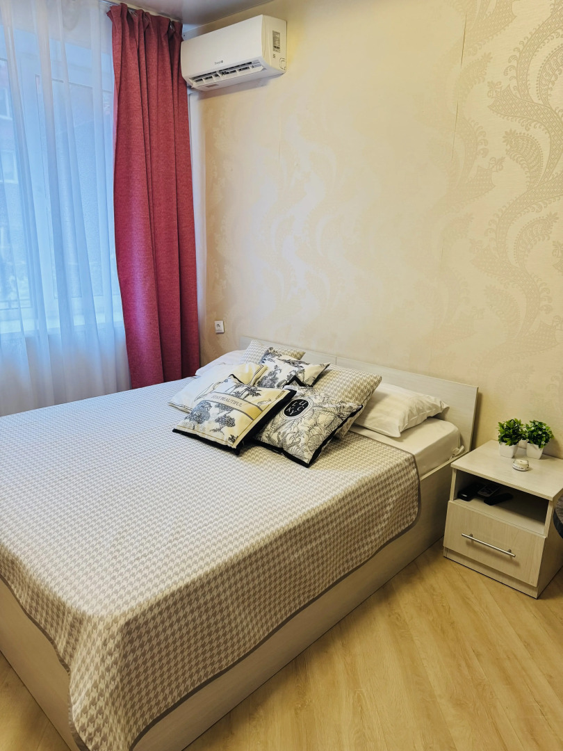 Апартаменты Red на Комарова 45