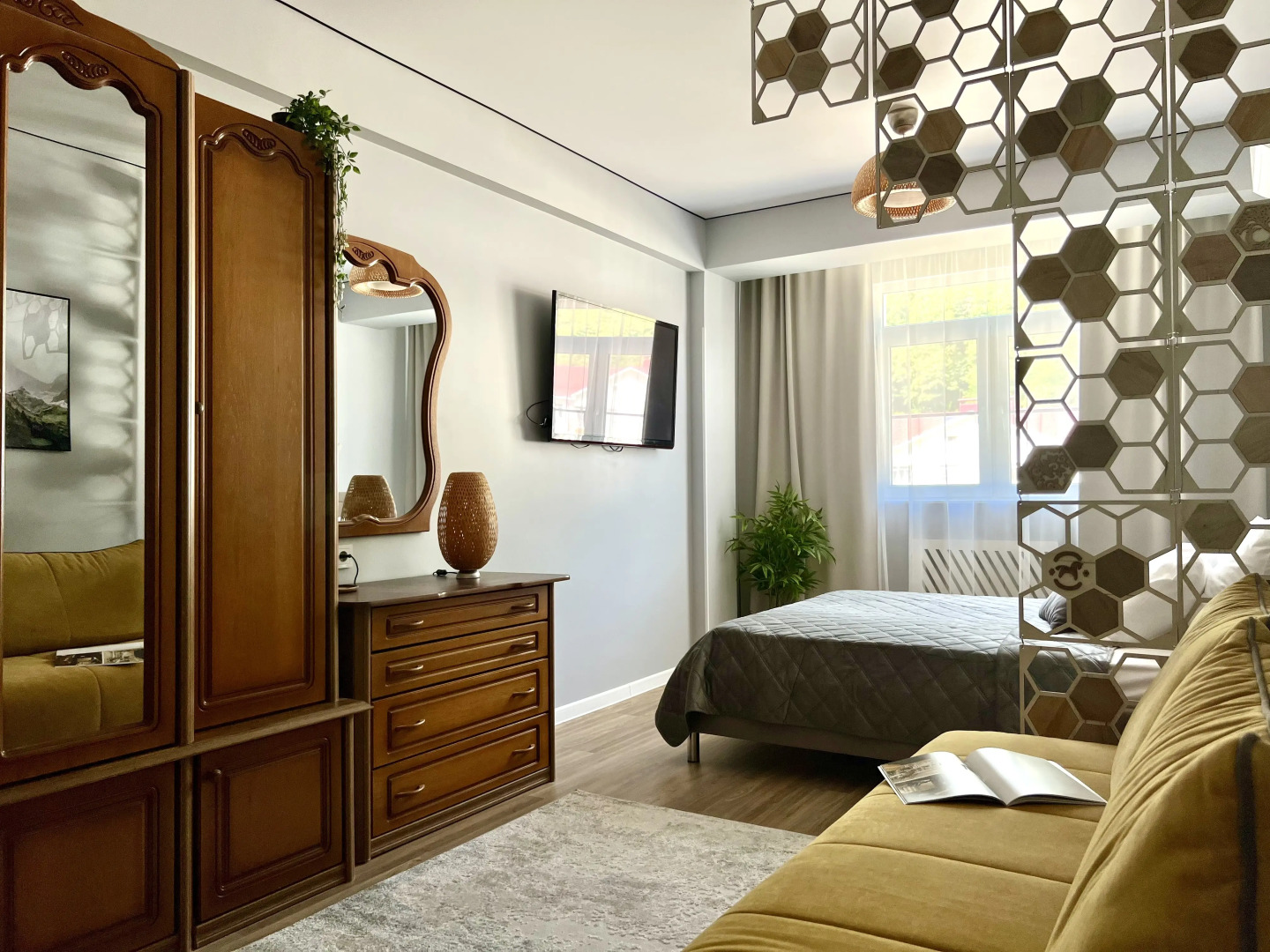 Квартира 65 м удобная для семьи напротив Казино с видом на горы