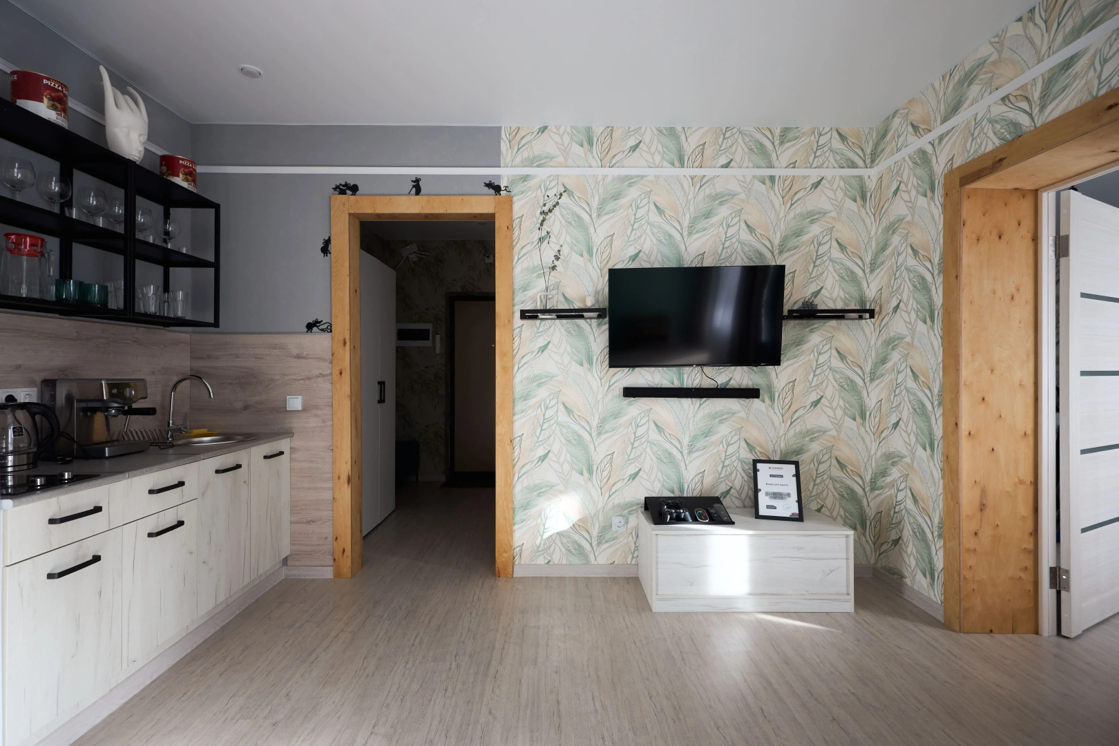 Квартира Зеленая Горка, Подсветка, Веер Молл, Космонавтов