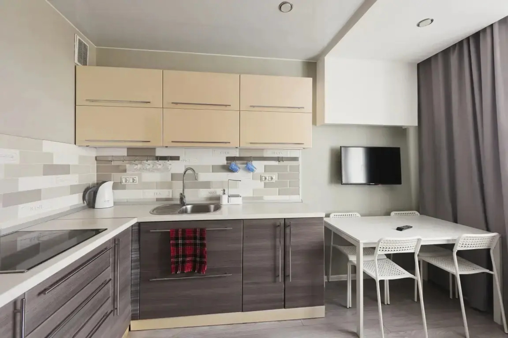 Апартаменты Пичугина 6 (10)