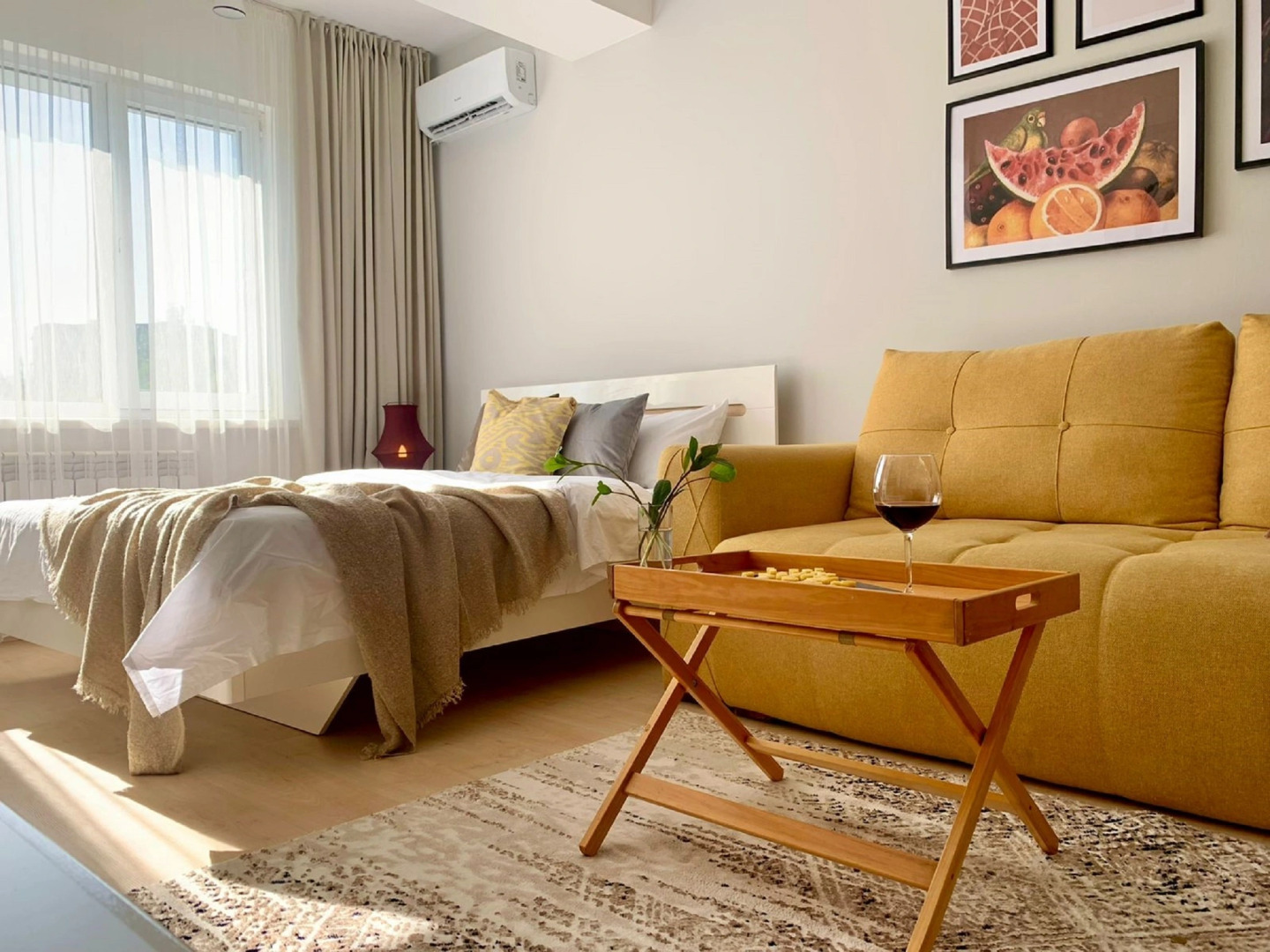 Апартаменты студия Фрида Кало в центре города Алматы