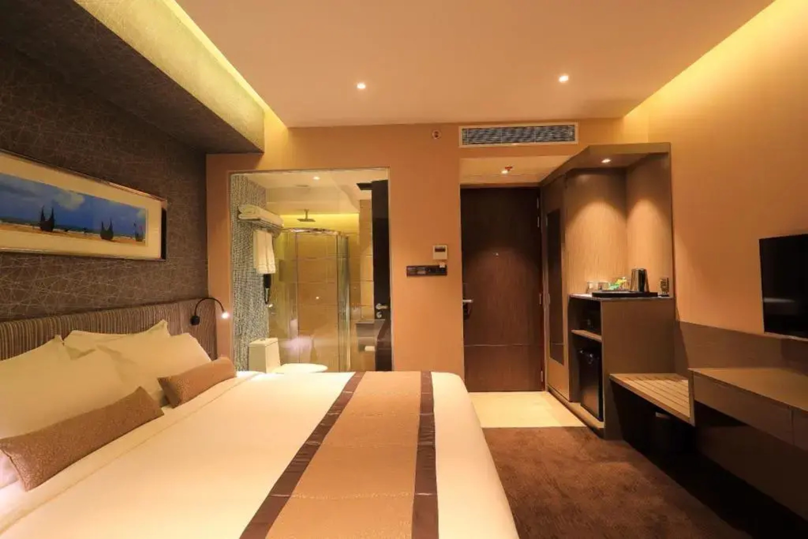 Отель Best Western Plus Maple Leaf