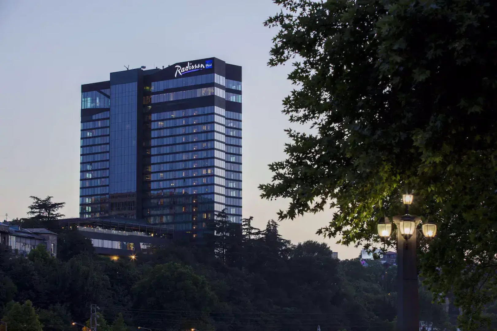Отель Radisson Blu Iveria Hotel, Tbilisi