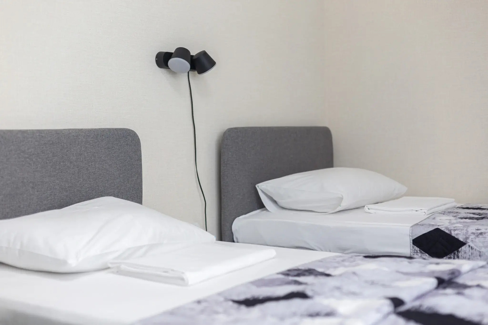 Апартаменты 2-комнатные в таунхаусе с гаражом в Кудепсте