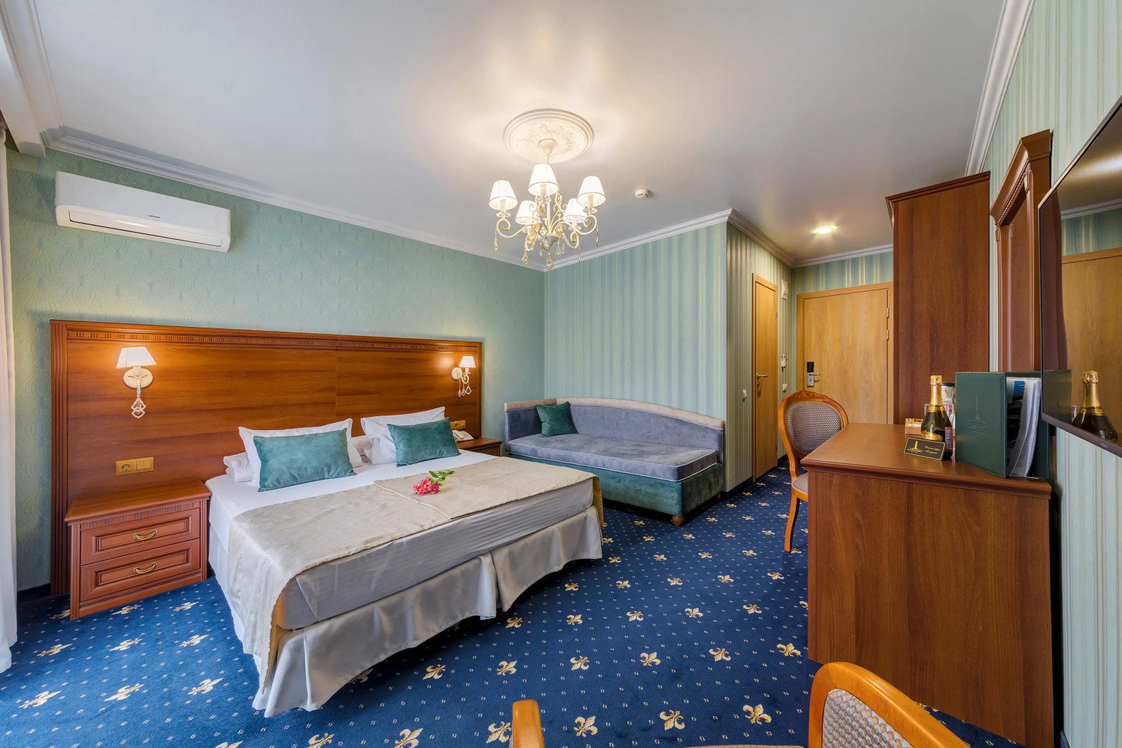 Отель Лермонт