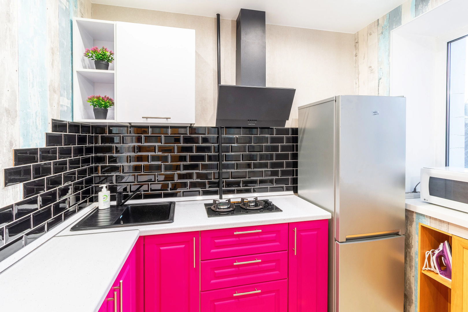 Апартаменты Люкс с Джакузи на Иртышской Набережной 27