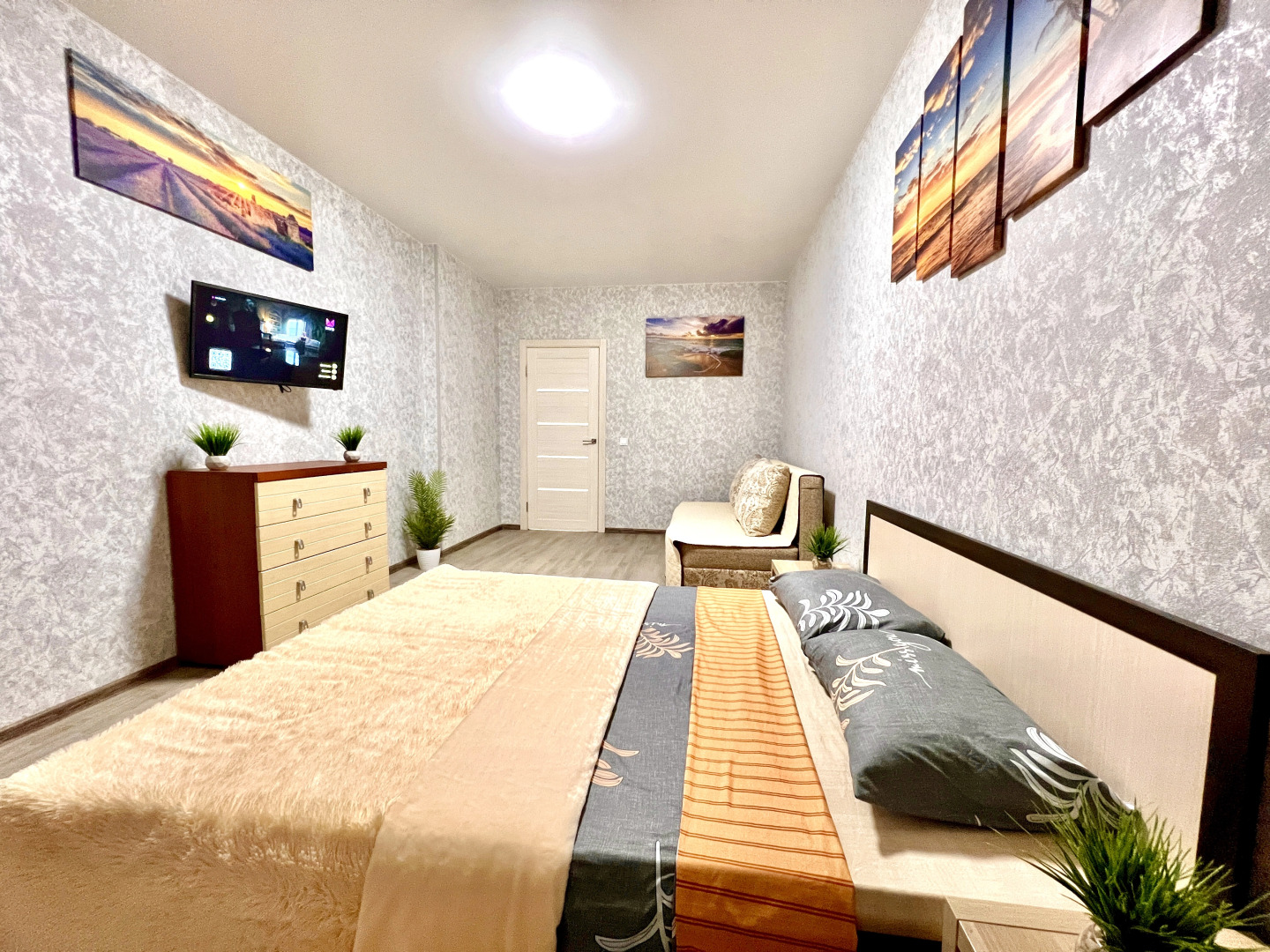 Апартаменты Уютные в ЖК Академический на 8 этаже (рядом с Парком Гагарина) пр-кт К.Маркса, 242