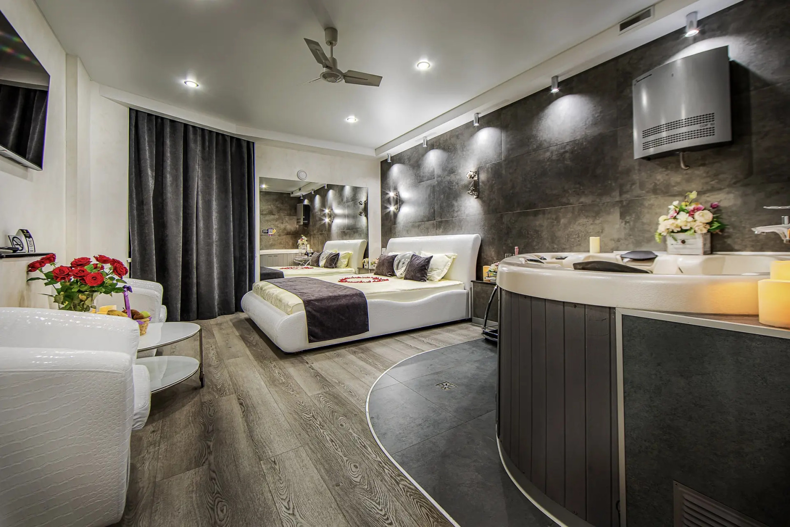 Отель Алекс на Дыбенко