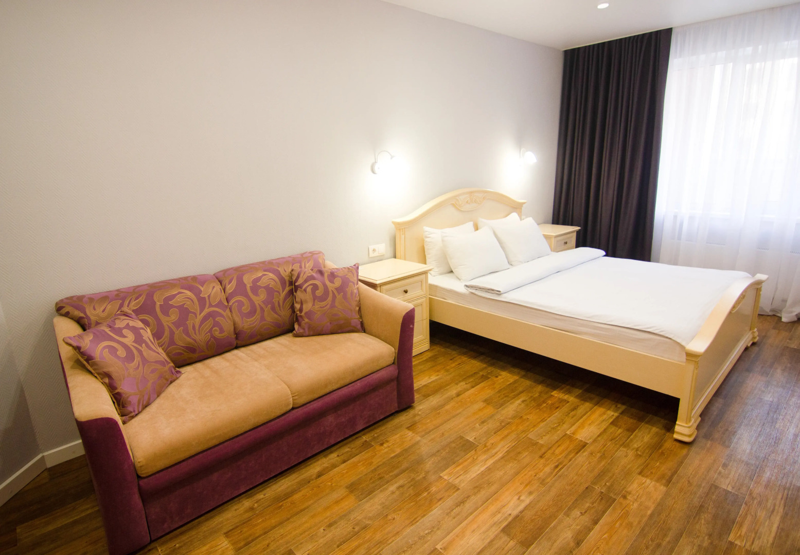 Апартаменты Золотой Шар на Революционной 1