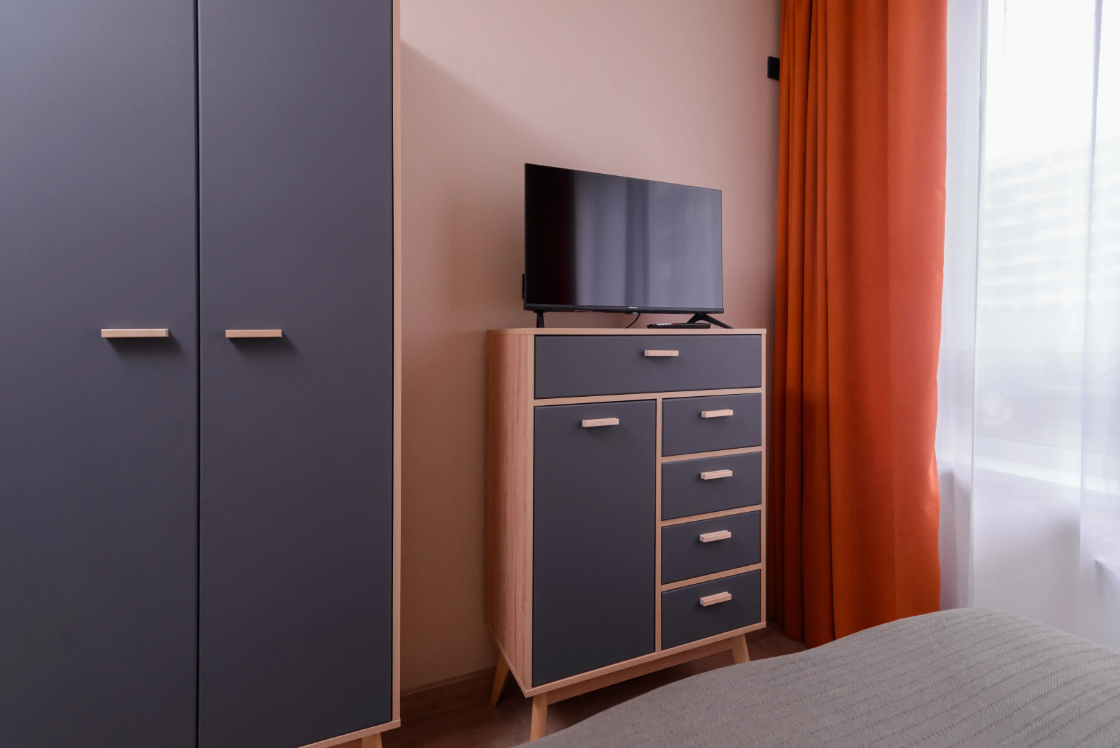 Квартира FolkFort – Студия у Лобановского Леса Где Природа Встречает Комфорт Современного Жилья