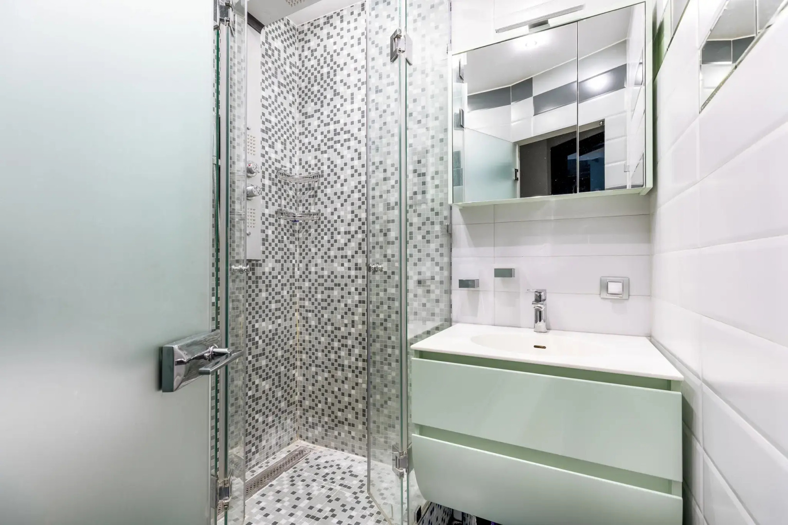 Квартира RentWill Airport 64