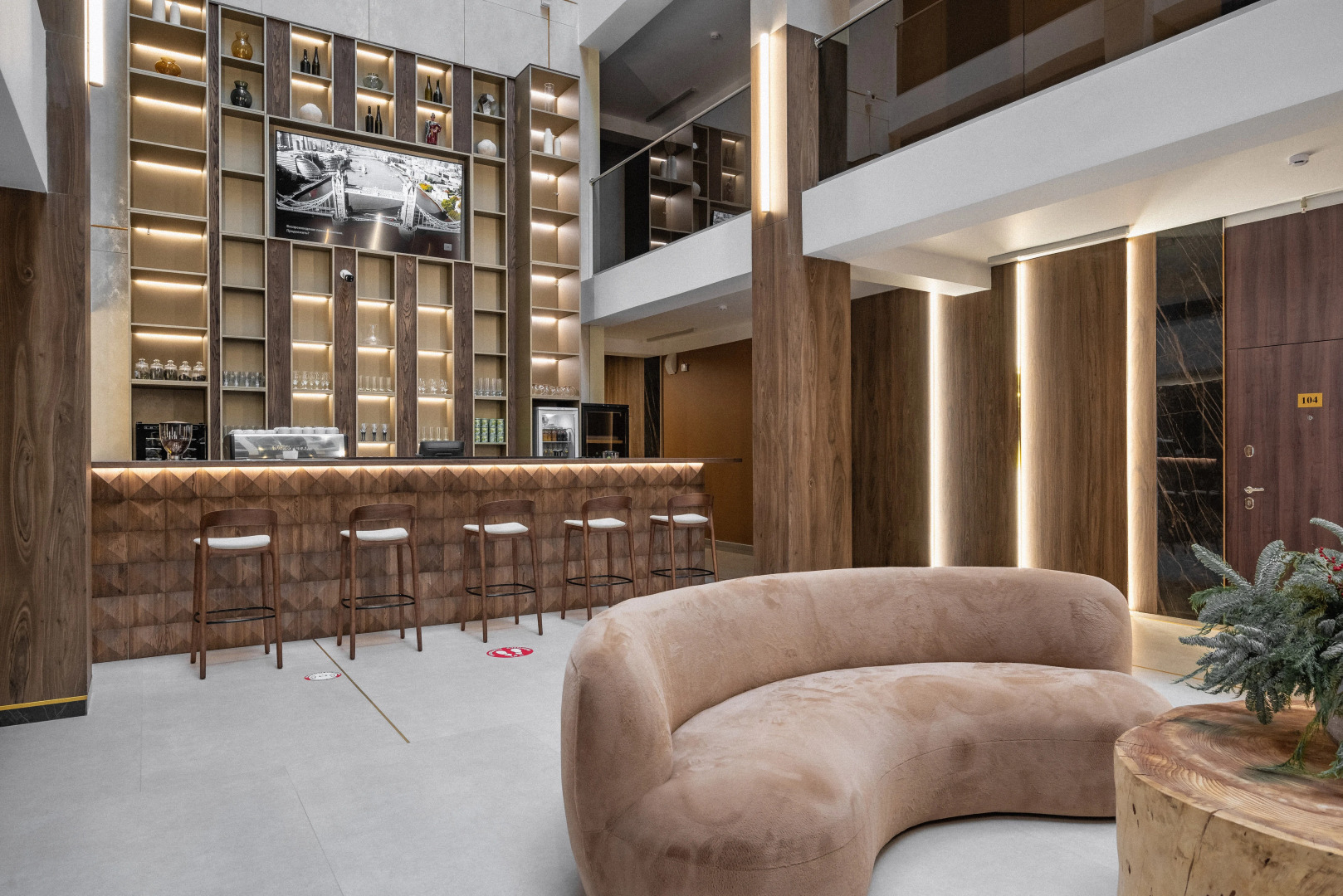 Отель «LaMont»