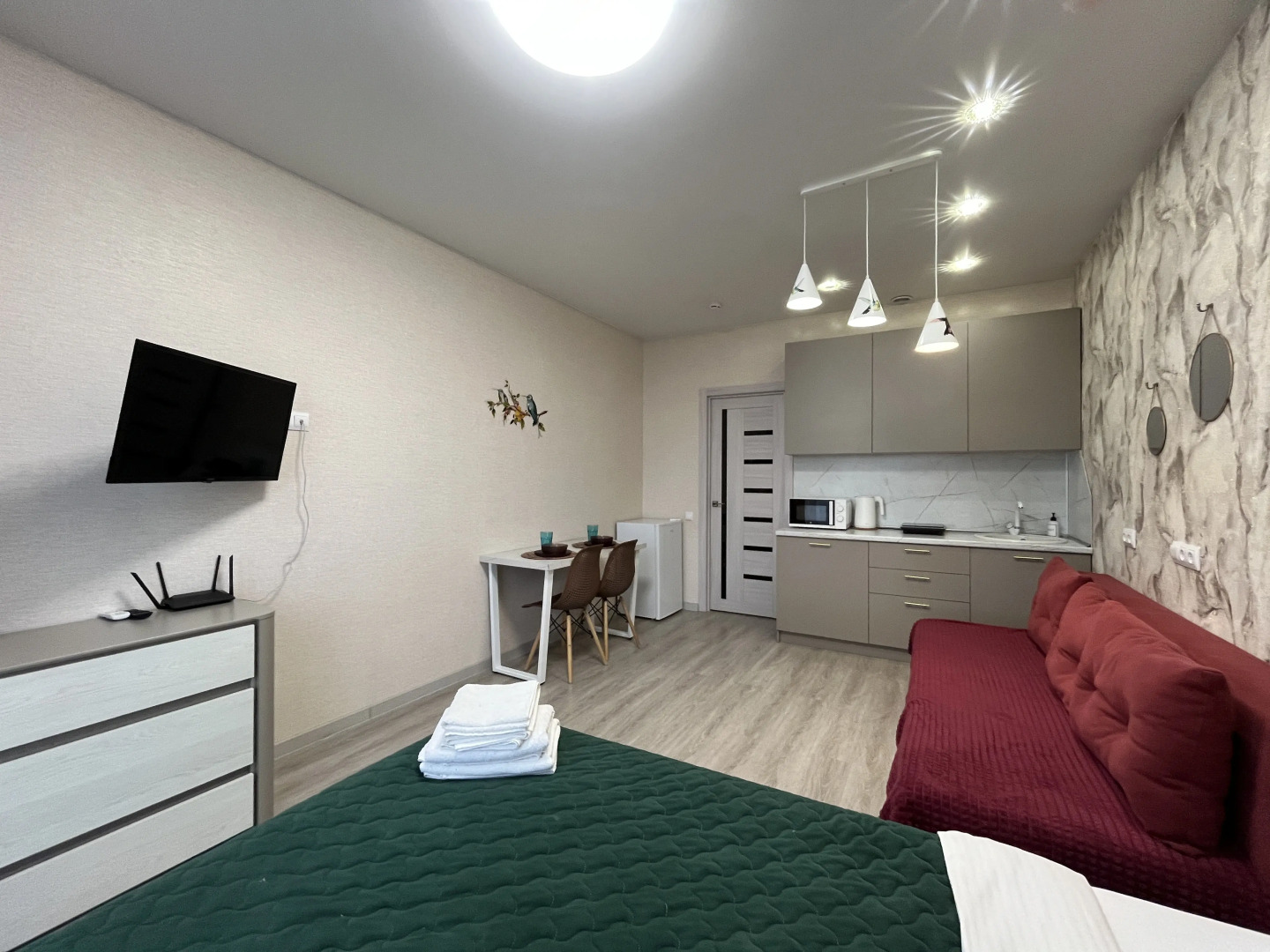 Апартаменты Unique Apart Колибри рядом с 8 Кассационным судом и Знаменским собором на Большевистской 1а