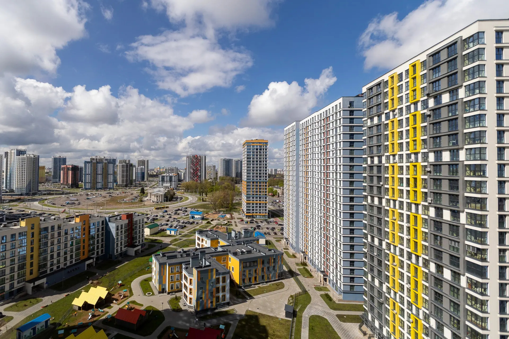 Апартаменты CozyApartments "Minsk World"