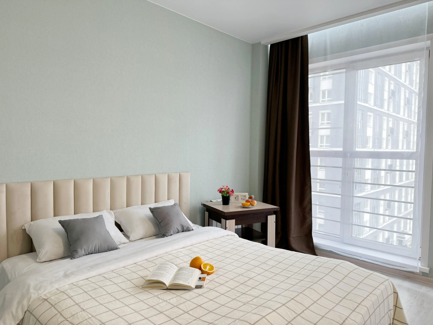 Квартира Konstantinov Apartments Обская